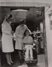 Mobile dental unit, Duddingston School, 1946